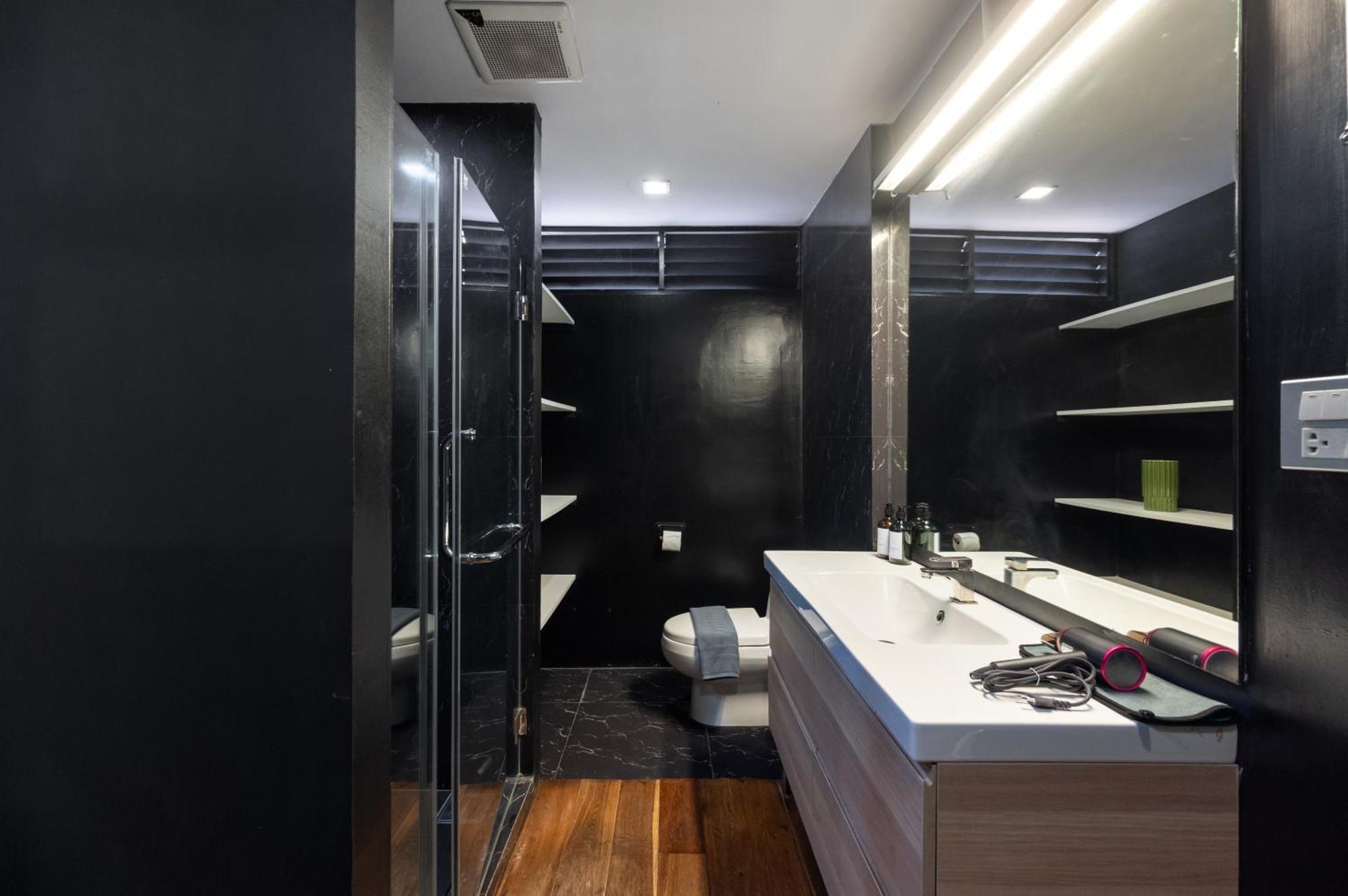 Miq Ekkamai2 3br Designer Oval Bathtub 15pax Villa *