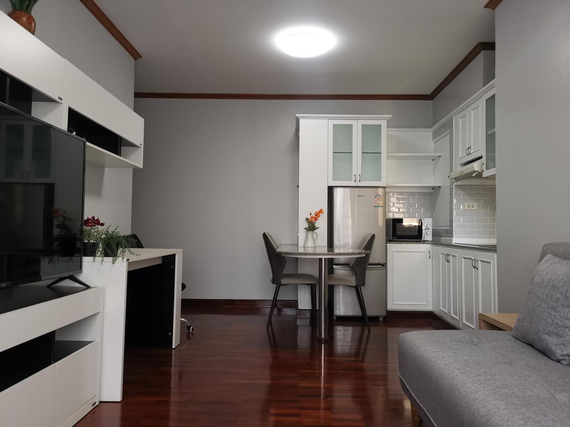 Appartement Cozy 1br Walk To Bts And Airport Rail Link Close To Malls G7