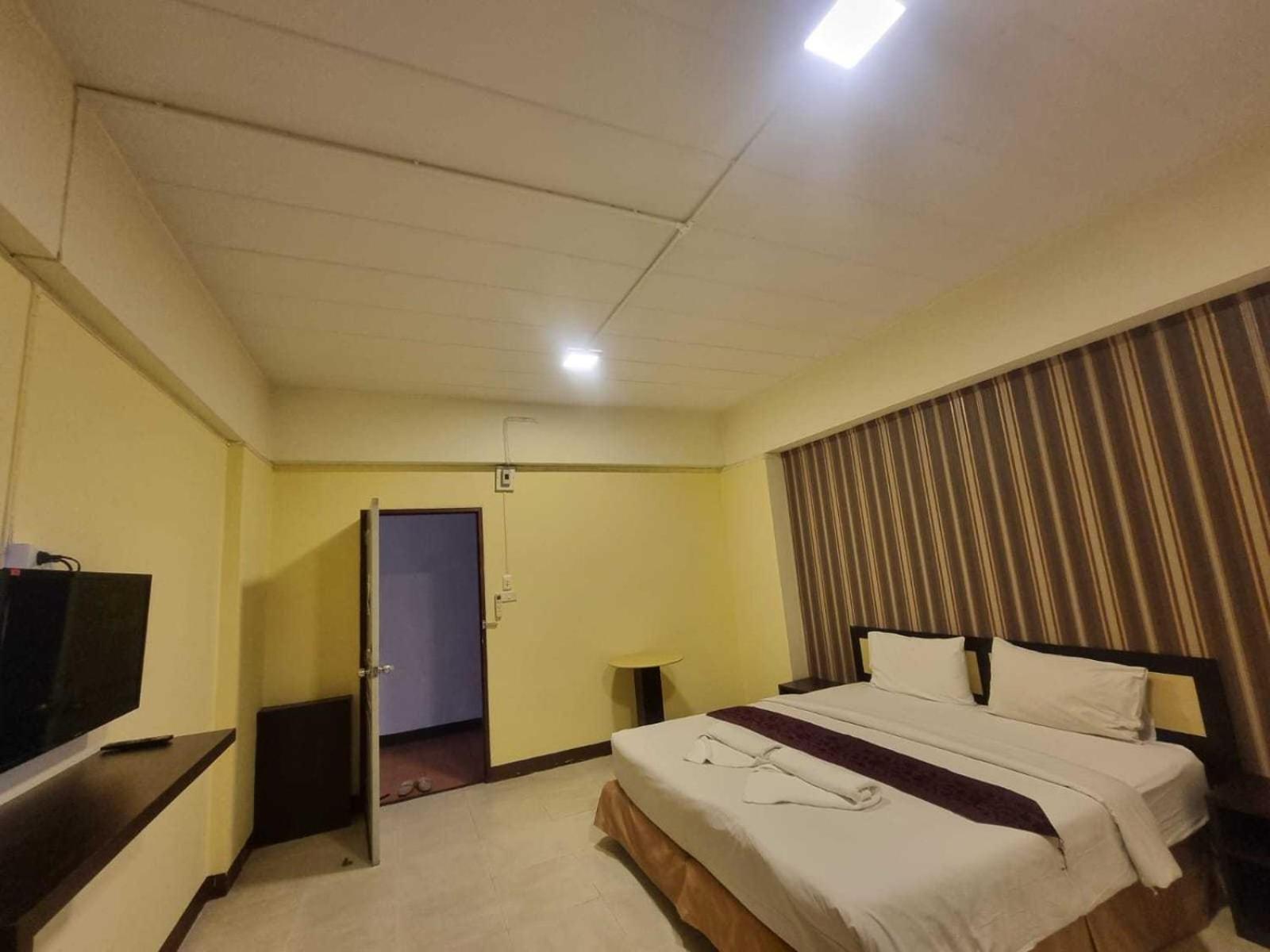 Oyo 75460 Baansang Place Suvarnabhumi 2*