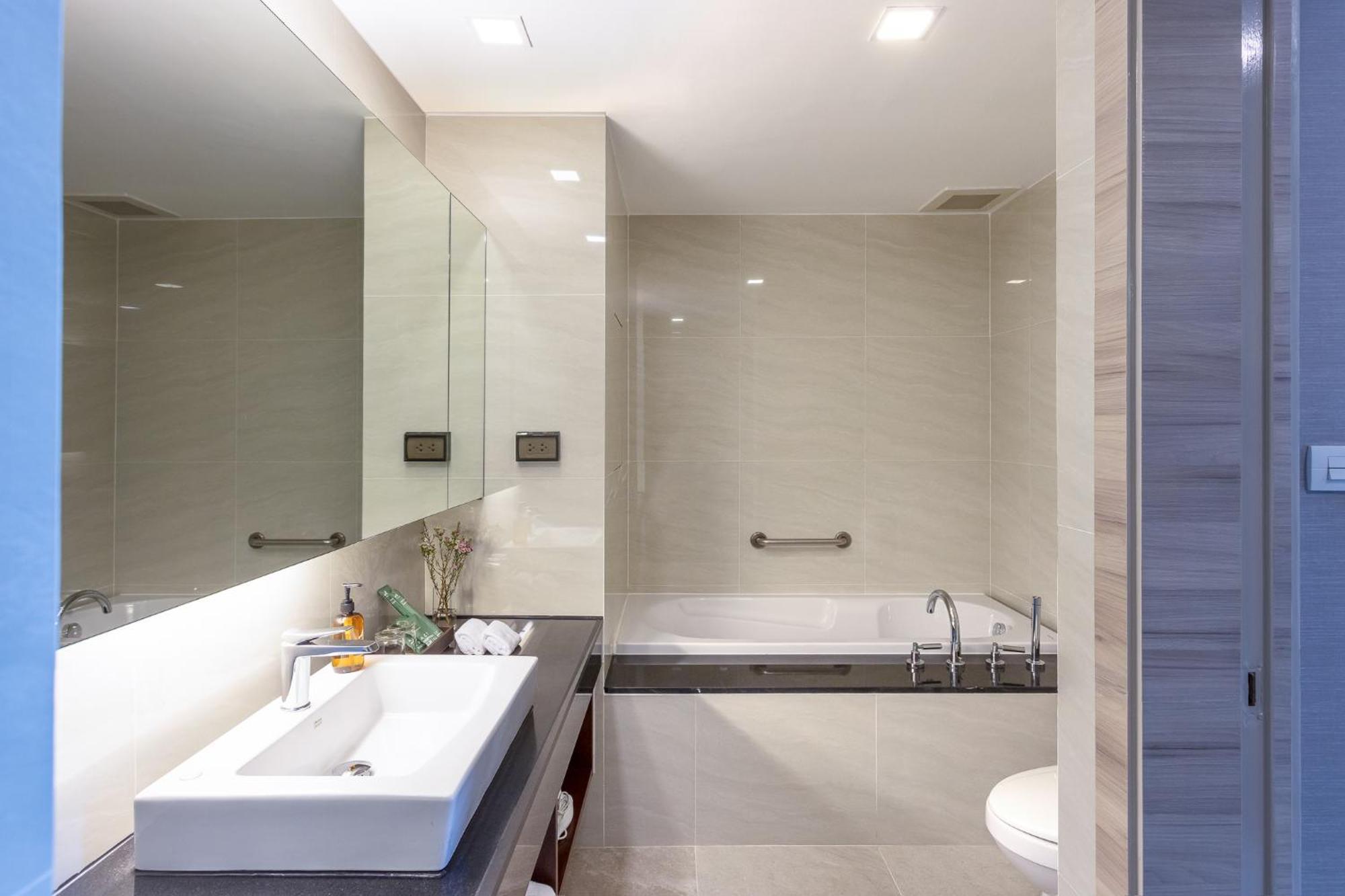 Hotel Adelphi 4*