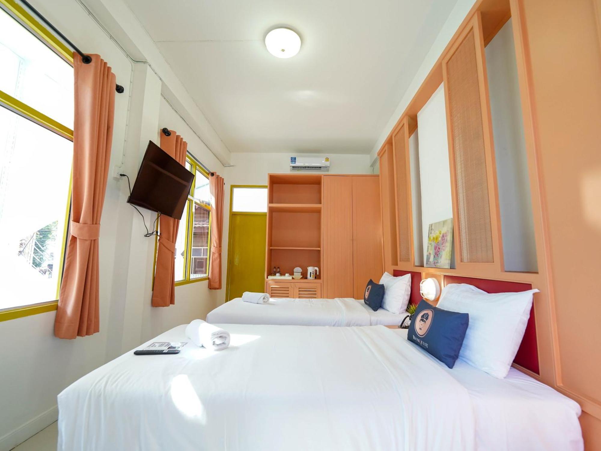 Hotel Roomquest Pratunam Bangkok