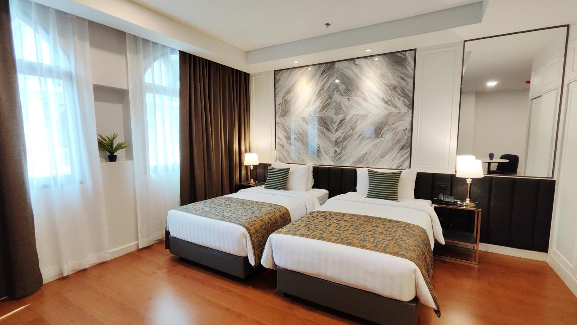 Hotel The Bless And Bangkok