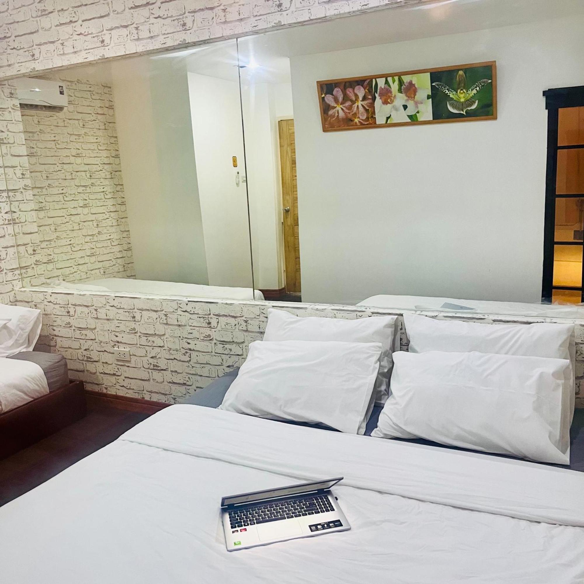 Baan33 Check In By Yourself Code Inbox 4fl Behind Amazon Cafe Apartment