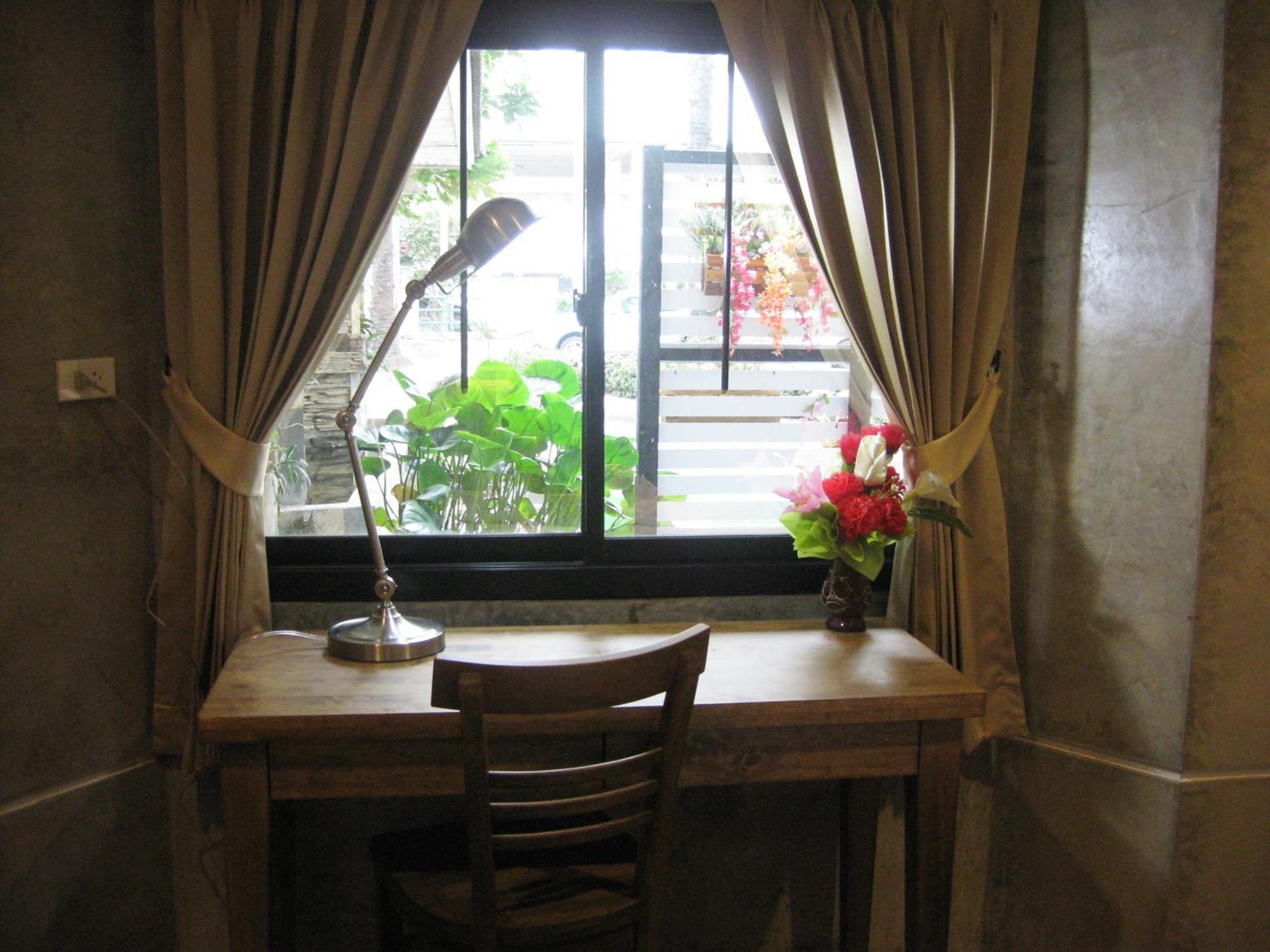 Hotel Komol 3*