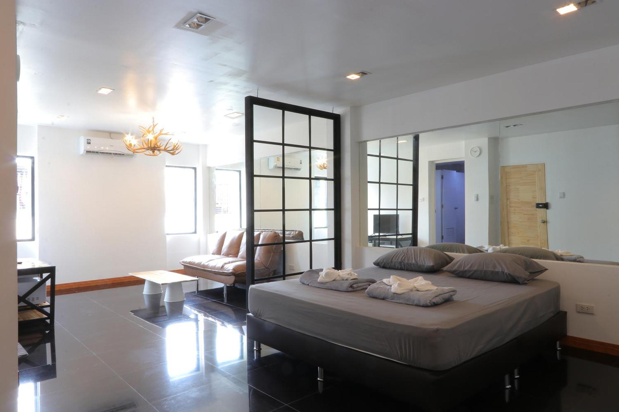 Apartment Baan33 Check In By Yourself Code Inbox 4fl Behind Amazon Cafe *