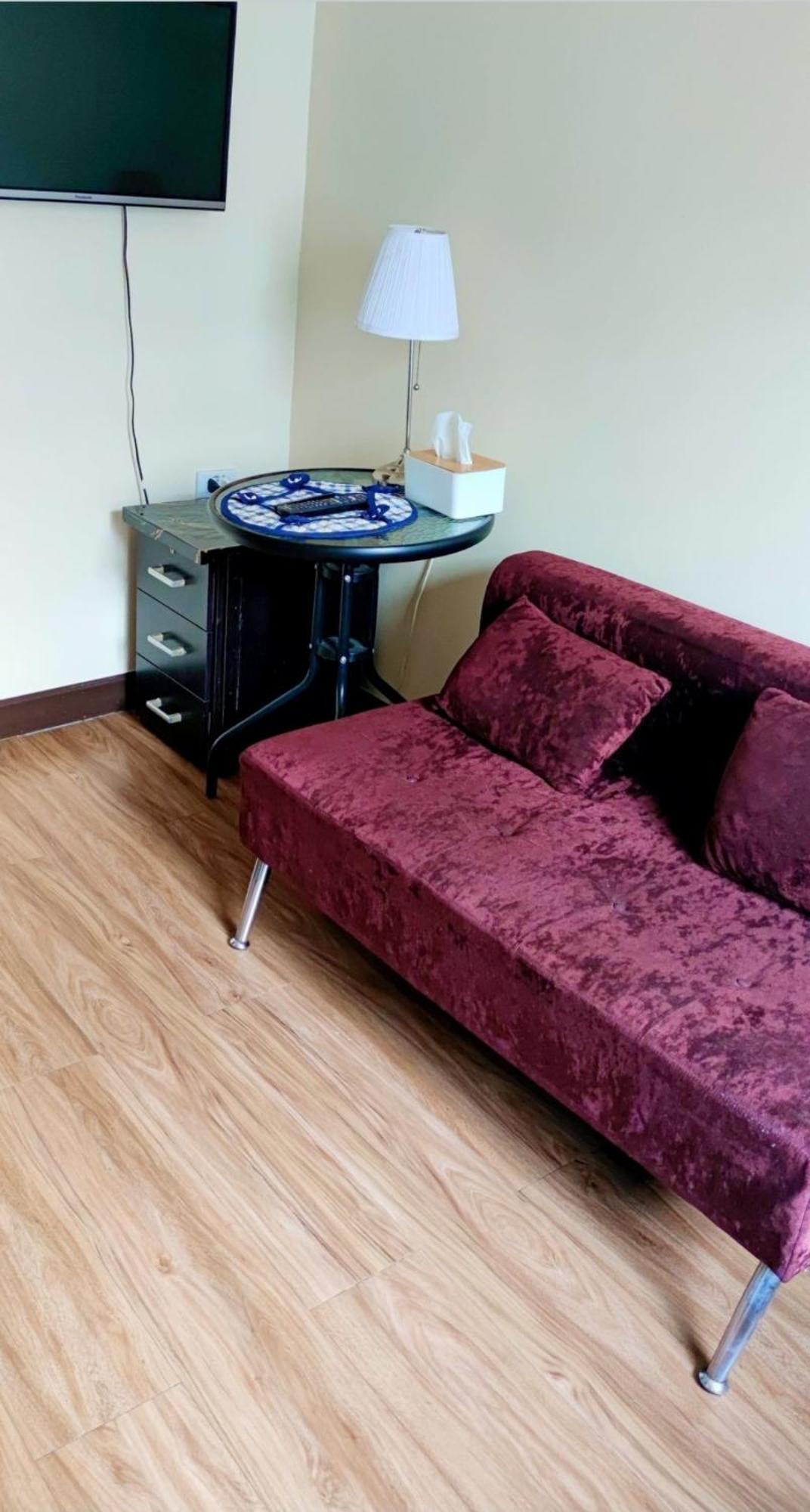 Bed & Breakfast The Cube Sathorn Boutique เดอะ คิวบ์ สาทร บูติค โฮเทล Near Bts Surasak 2*