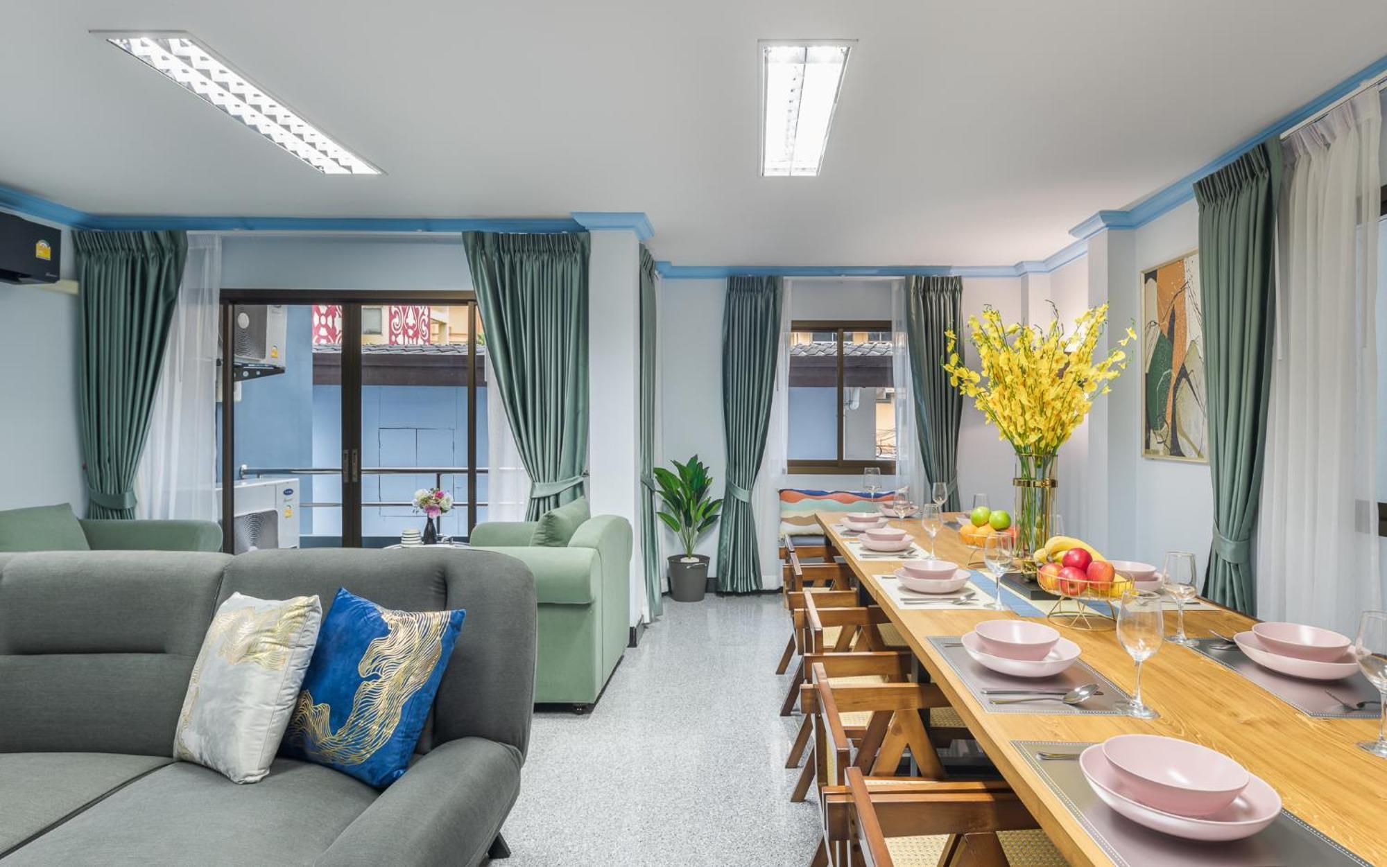 Holiday home Rooftop Paradise Newly Built 900meters To Chidlombts And Central World Free Airport Pickup