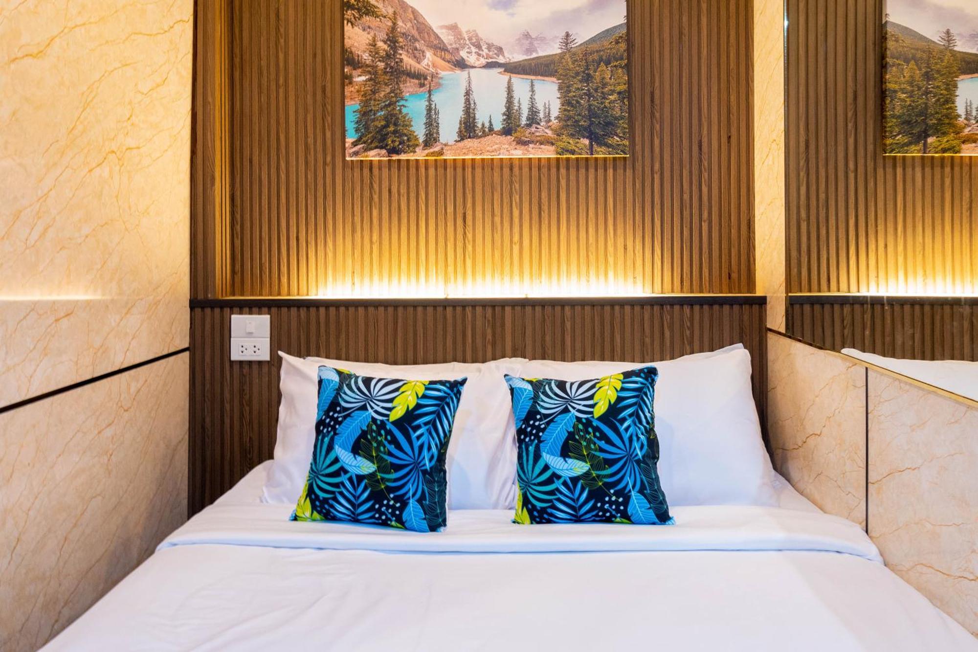 Usman Halal Auberge de jeunesse Bangkok