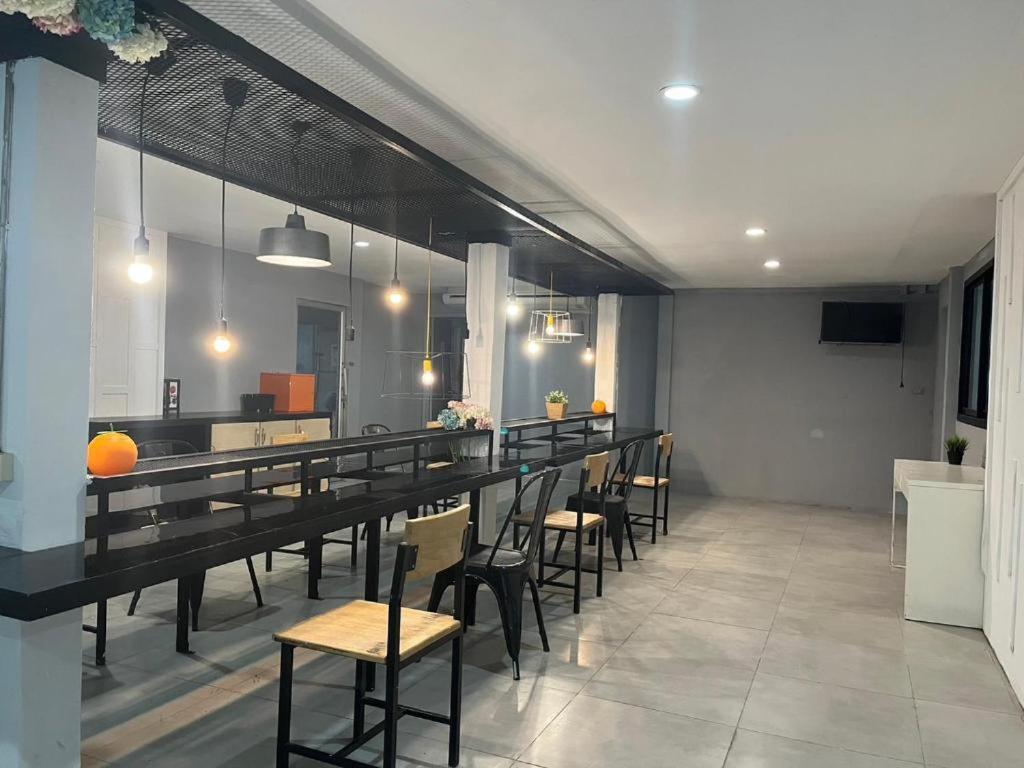 Owl's Nest Suk 30 Asrama