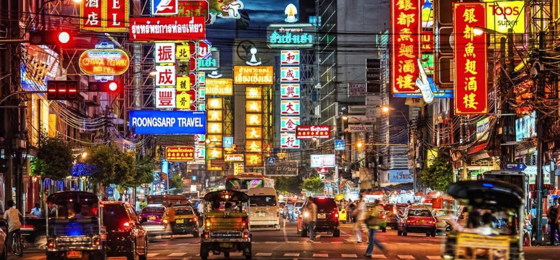 Noir Cafe And Chinatown Albergue
