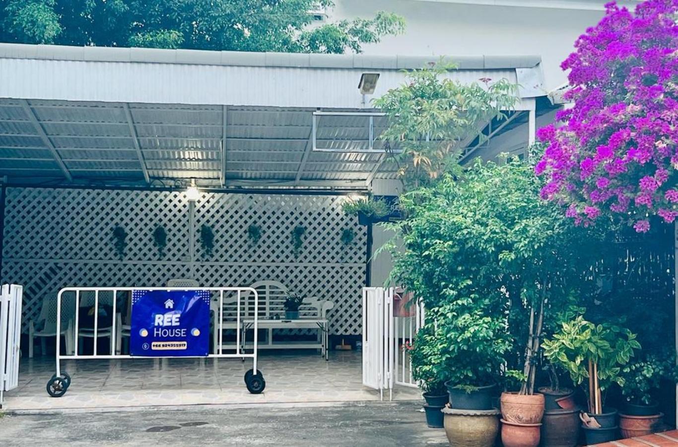 Ree House-asoke Bts Acomodação com café da manhã  *