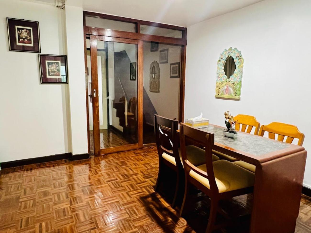 Ree House-asoke Bts Acomodação com café da manhã  *