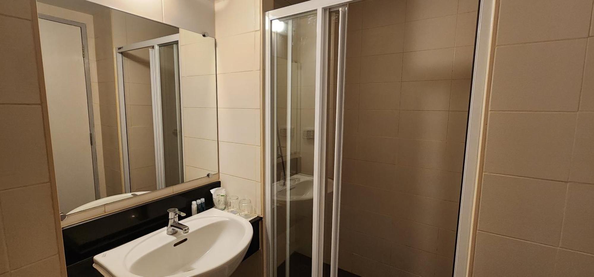 Prom Ratchada Hotell Bangkok