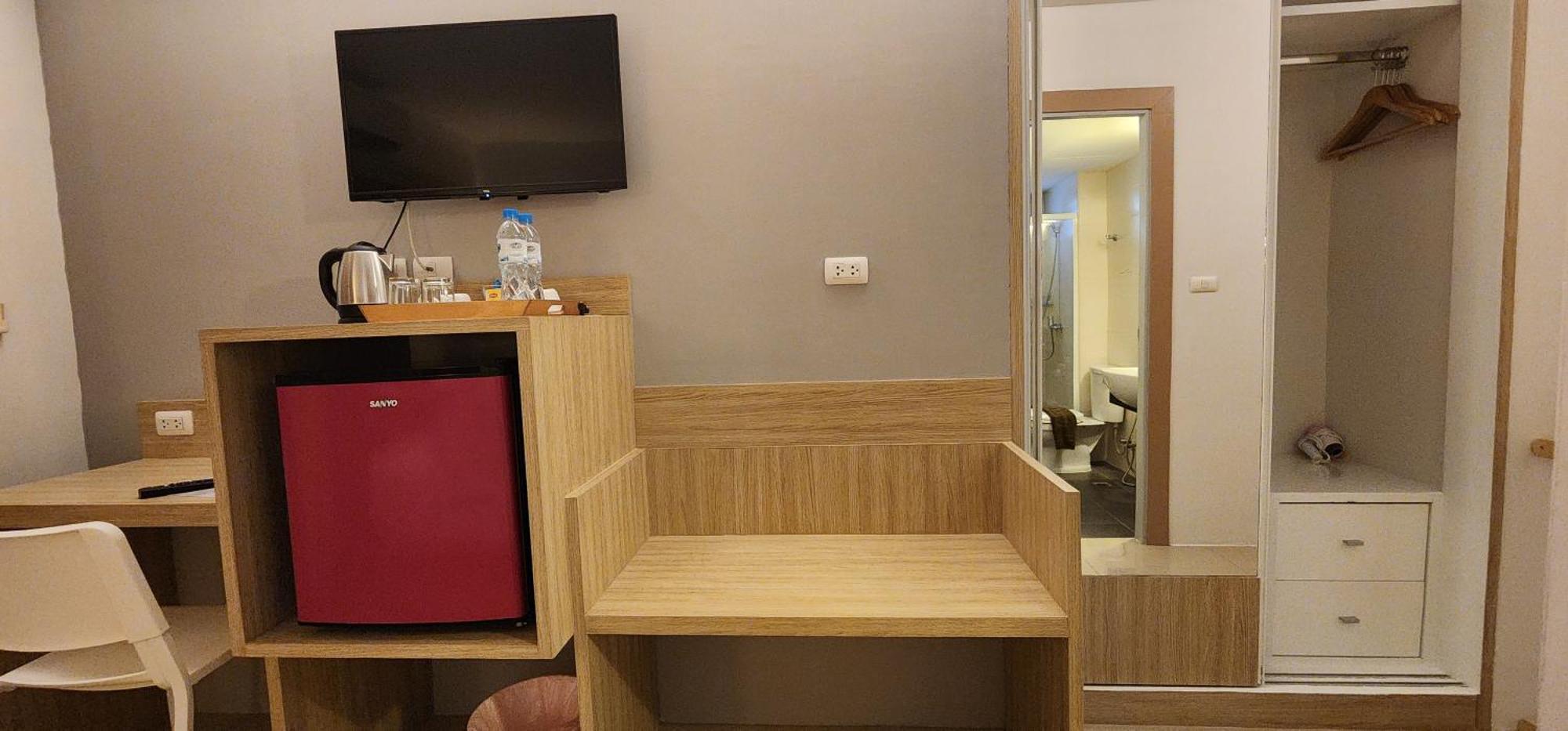 Hotell Prom Ratchada 4*