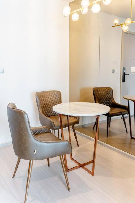 1 Bedroom Plus@42th Fl /2-3 Min Walk To Bts Mrt Ladprao Apartment Bangkok
