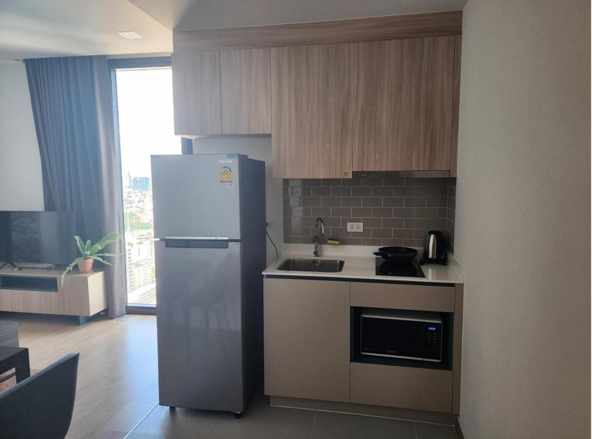 Apartment 市中心thanon Phaya精品公寓 *