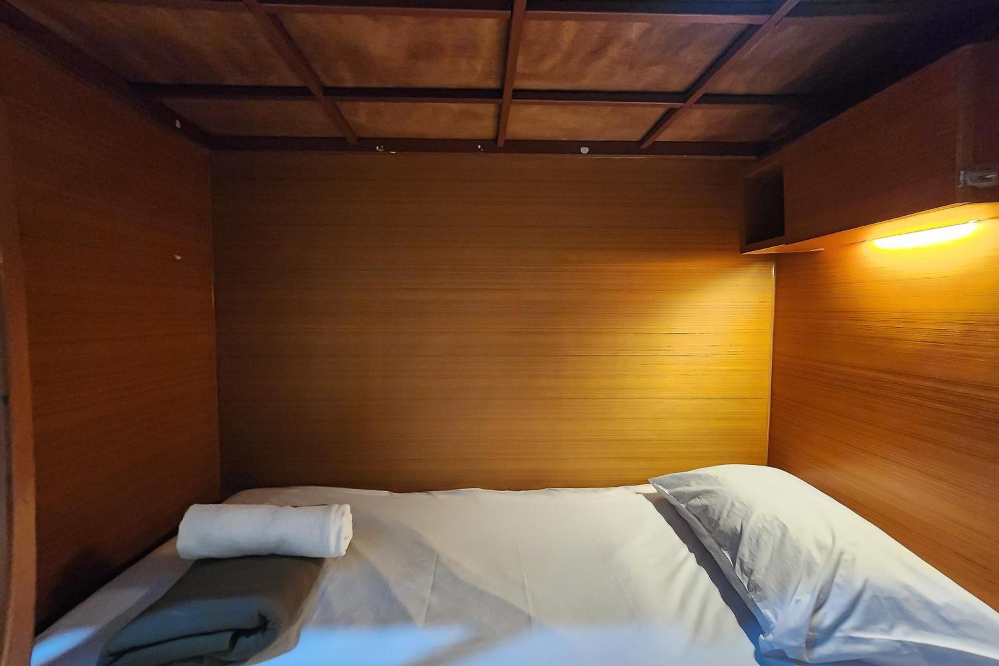 Nhà trọ Loftel 22 *