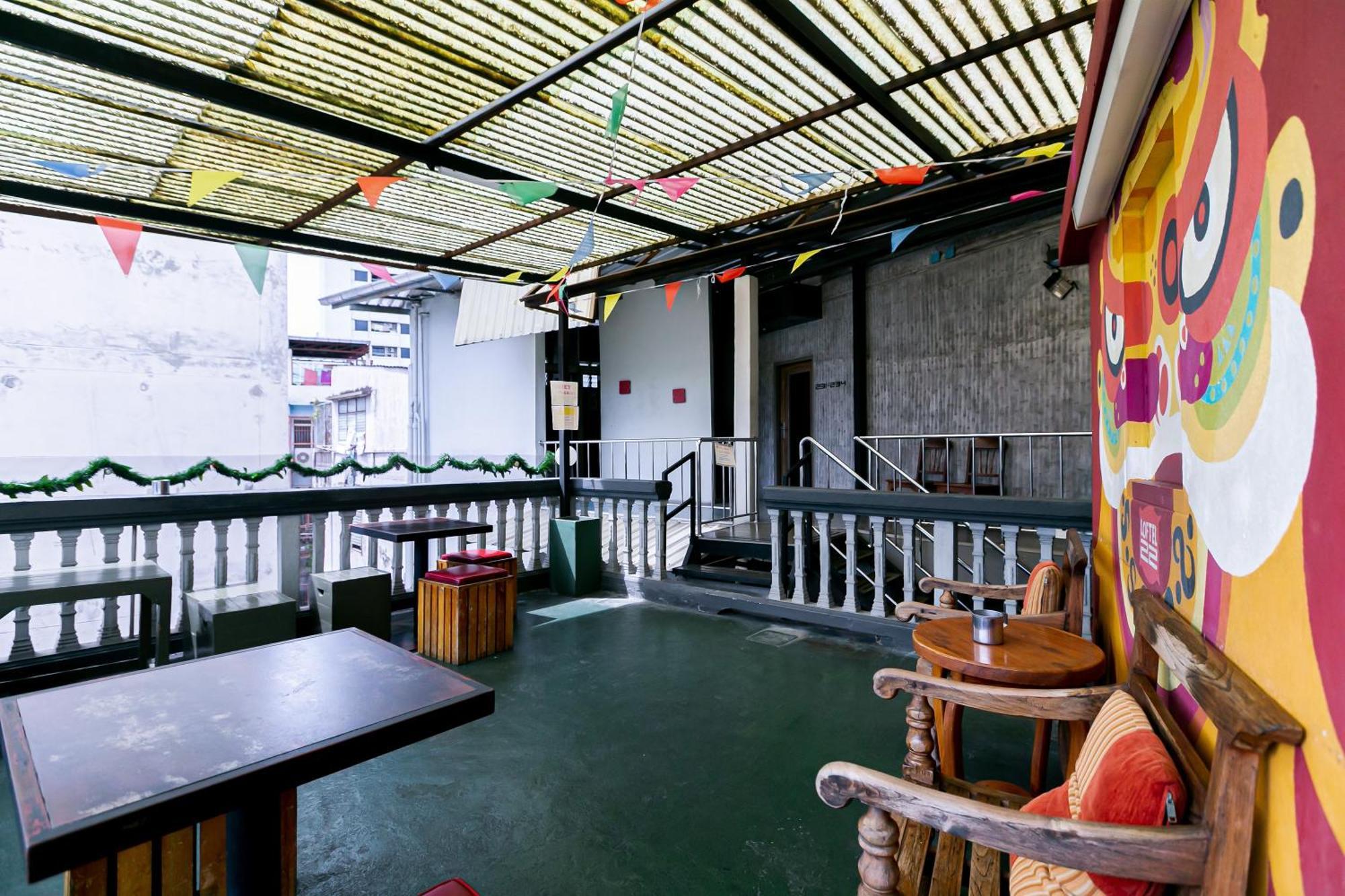 Nhà trọ Loftel 22 *