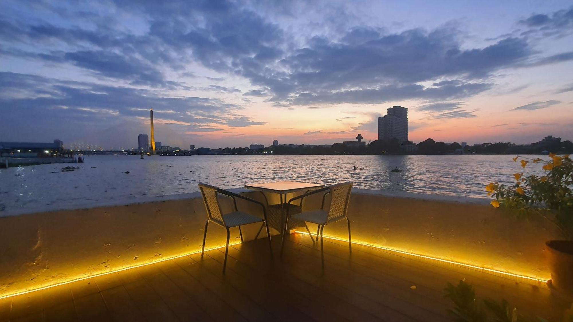 Feriehus Riverfront House/chao Phraya River/baan Rimphraya