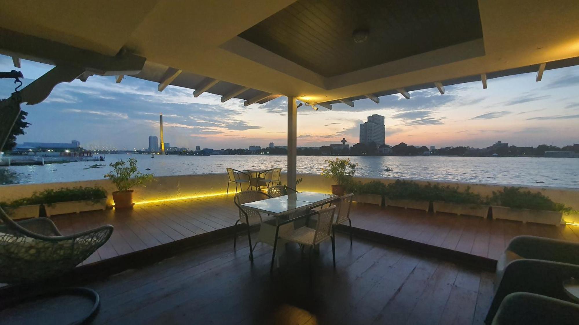 Feriehus Riverfront House/chao Phraya River/baan Rimphraya *