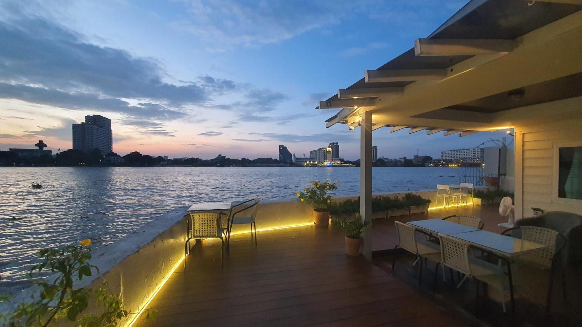 Feriehus Riverfront House/chao Phraya River/baan Rimphraya