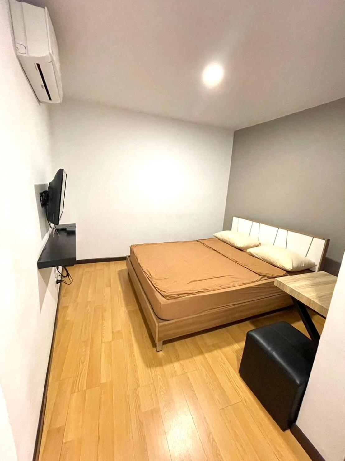 Trog And Soi (adults Only) Hostal