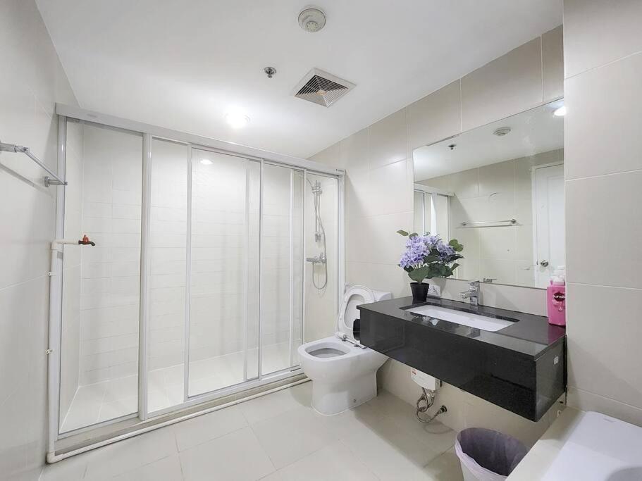 3 Bed 2 Bath Unit Near Jodd Fair Market