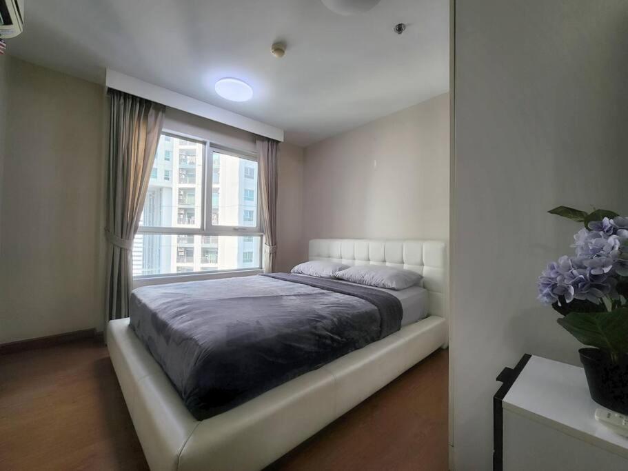 3 Bed 2 Bath Unit Near Jodd Fair Market Apartment *