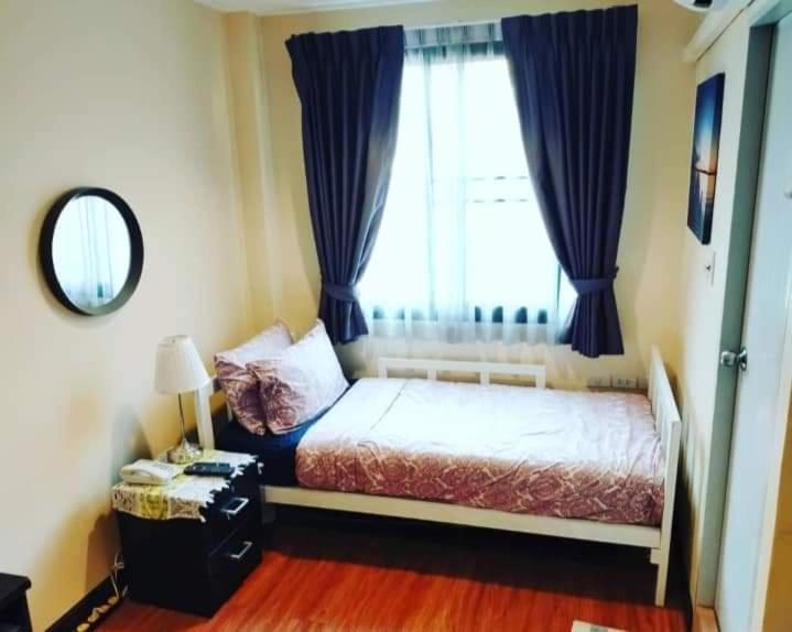 Bed & Breakfast The Cube Sathorn Boutique เดอะ คิวบ์ สาทร บูติค โฮเทล Near Bts Surasak