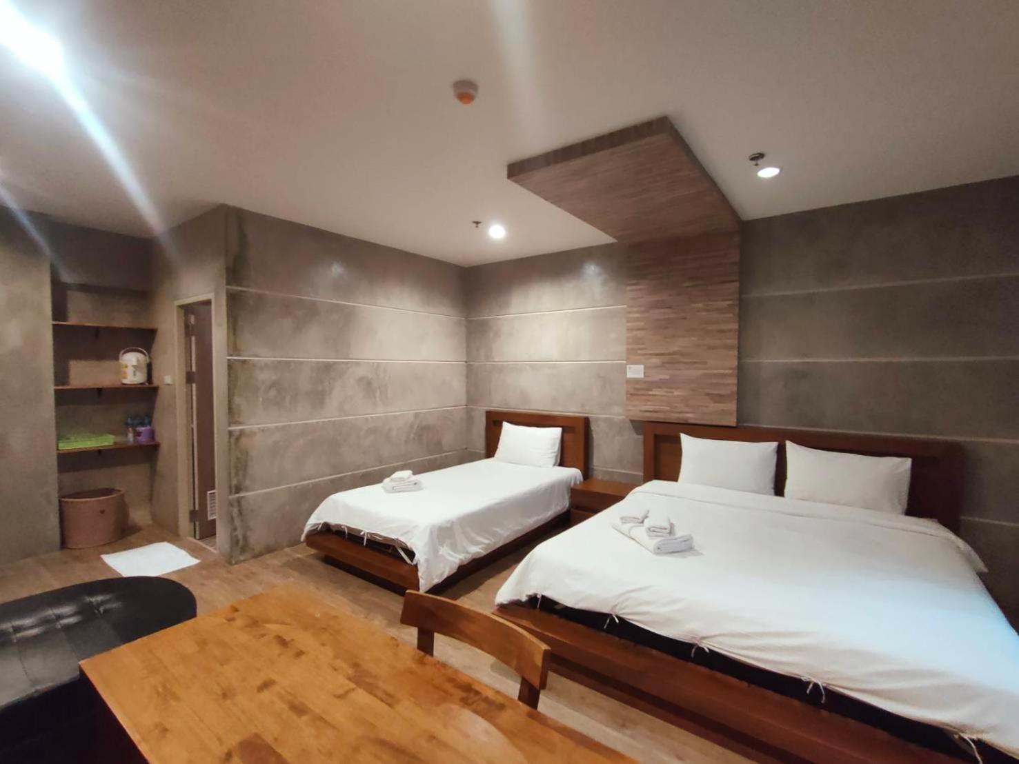 Komol Hotel 3*