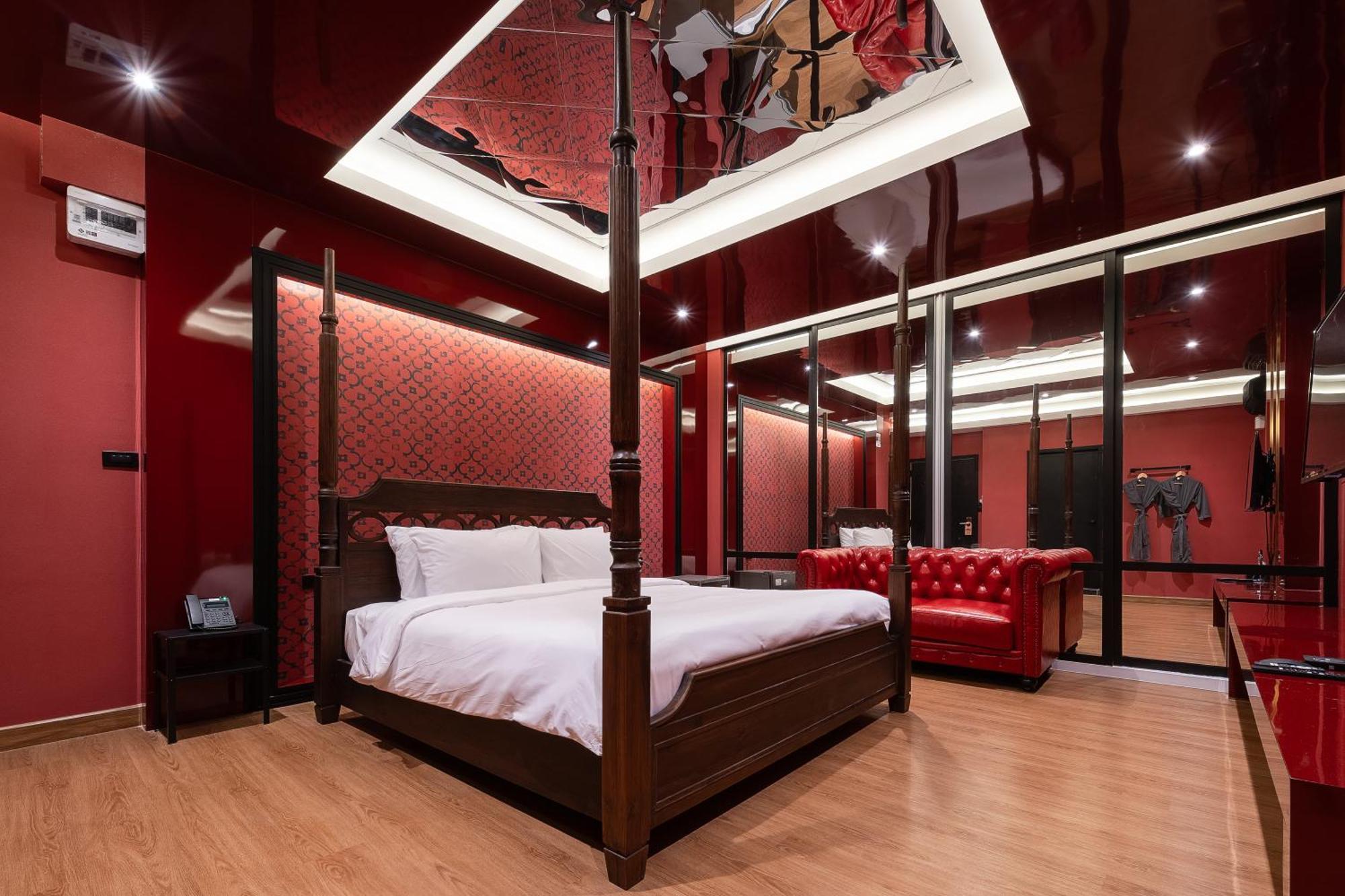 G Boutique Silom Khách sạn 3*