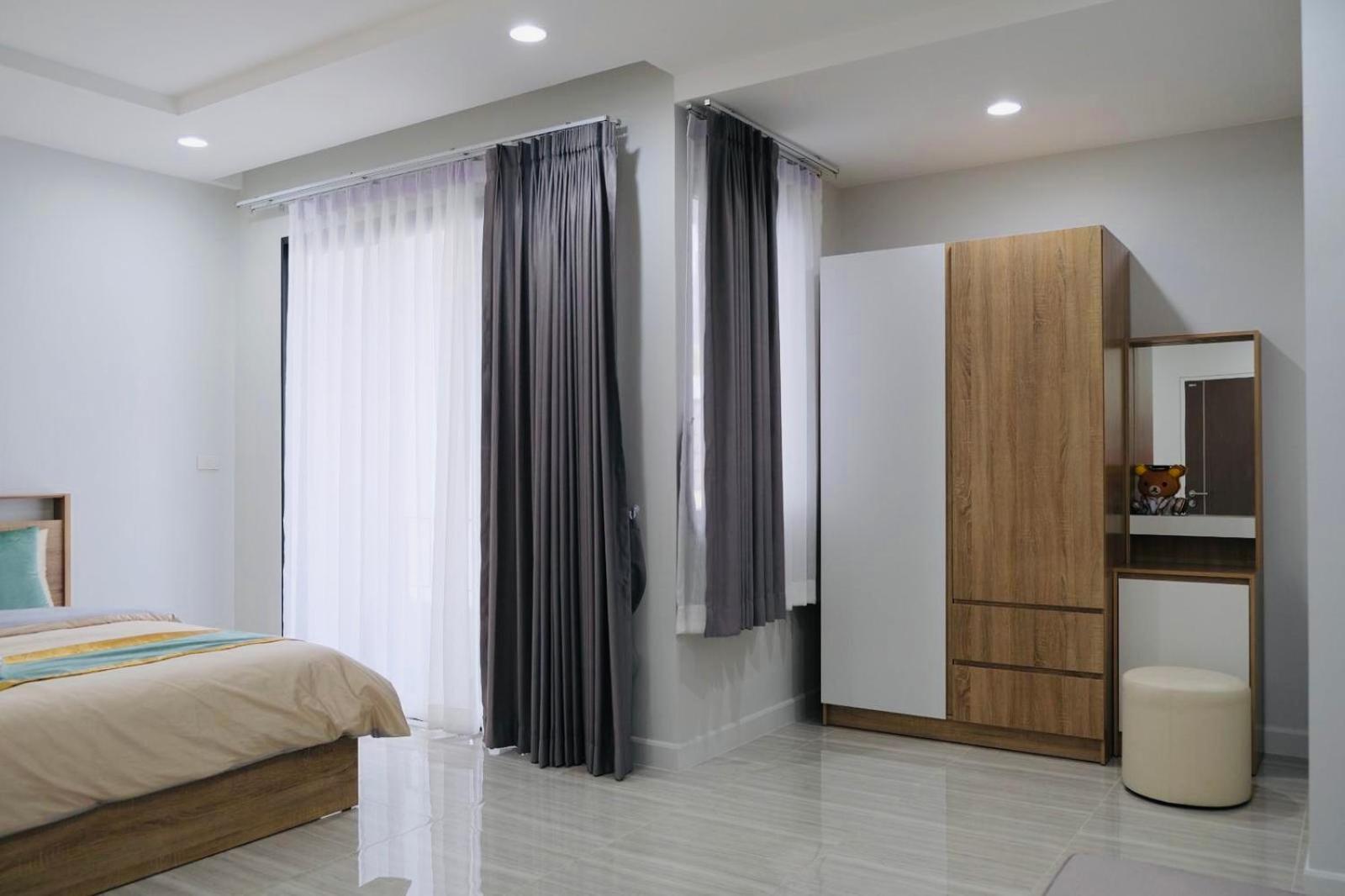 Cheri's Homestay: Townhouse Near Thong Lo Bts Villa Bangkok