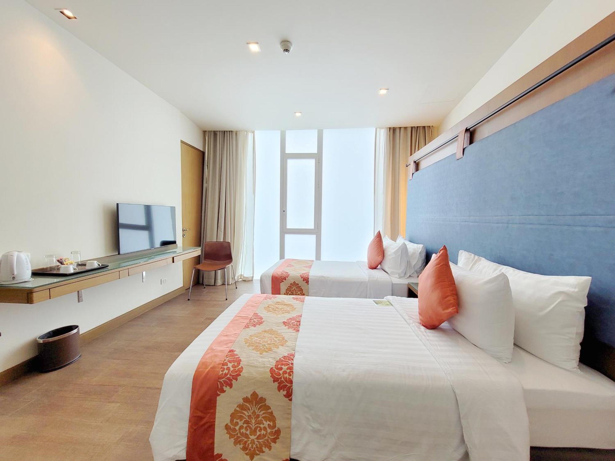 Hotel On 8 Sukhumvit Nana By Compass Hospitality 3*