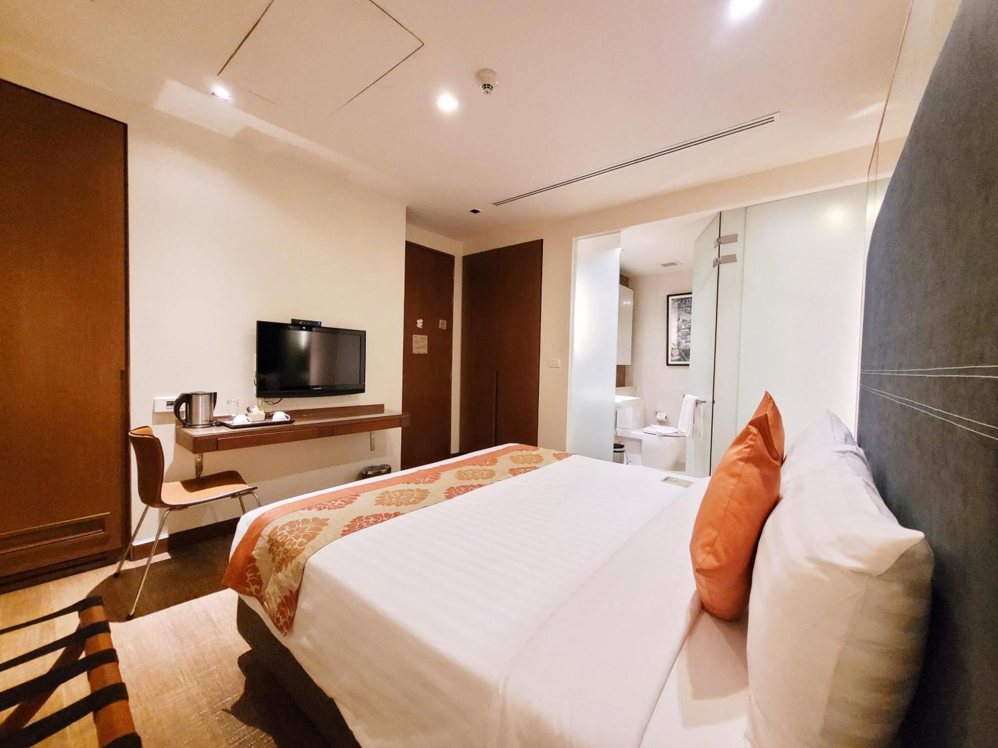On 8 Sukhumvit Nana By Compass Hospitality Bangkok