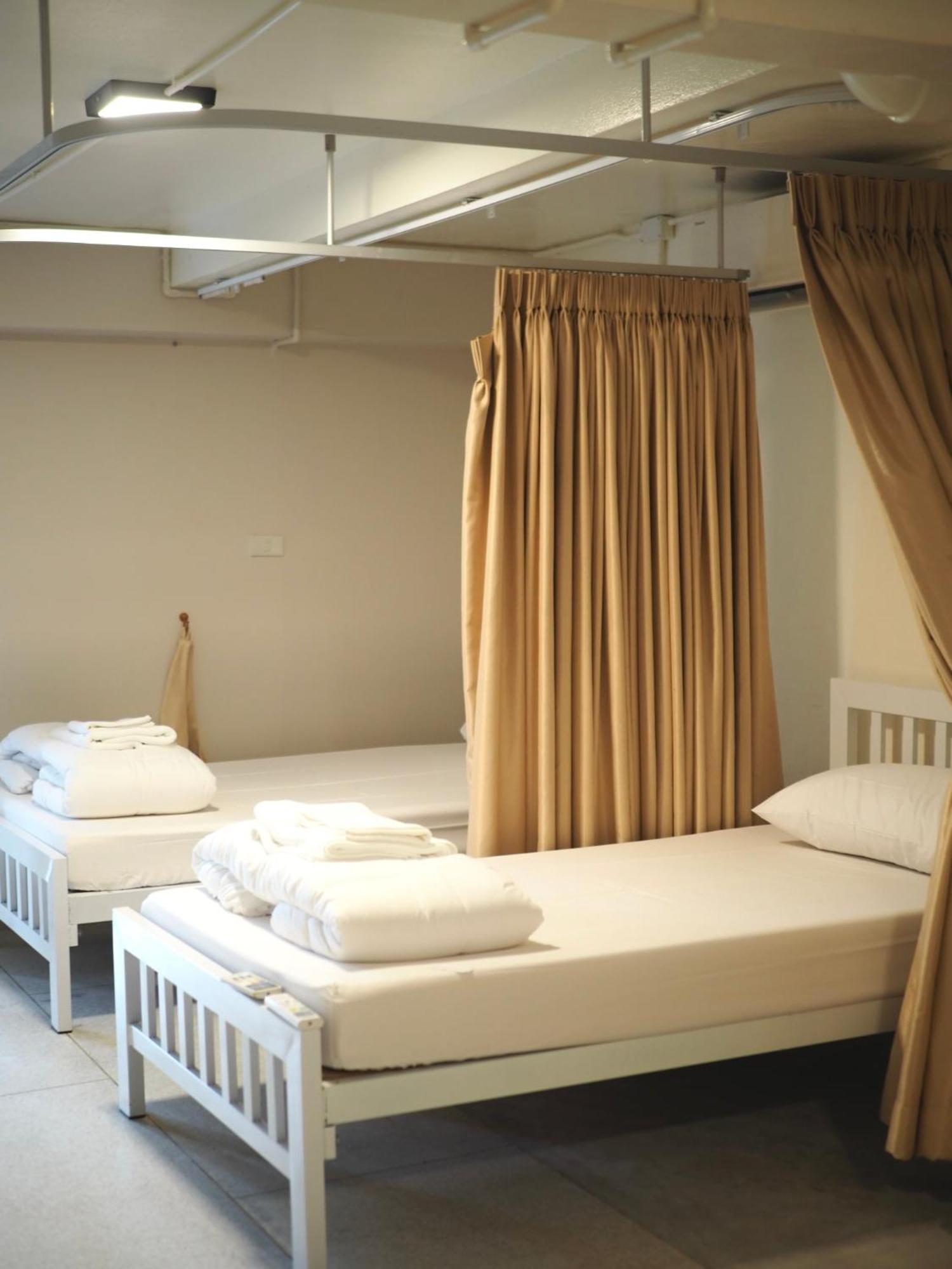 Hostel Krung Tone *