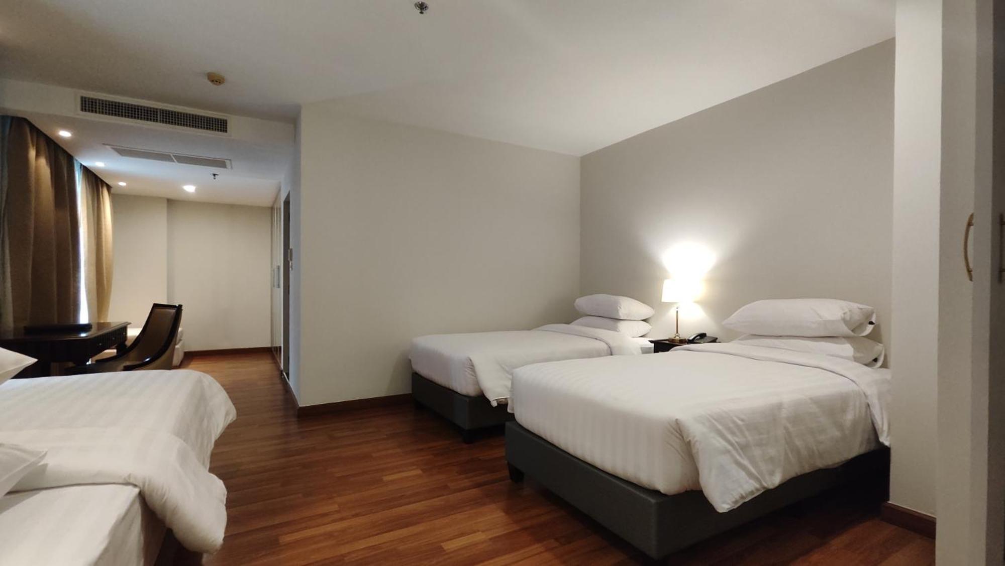 Hotel The Bless And Bangkok