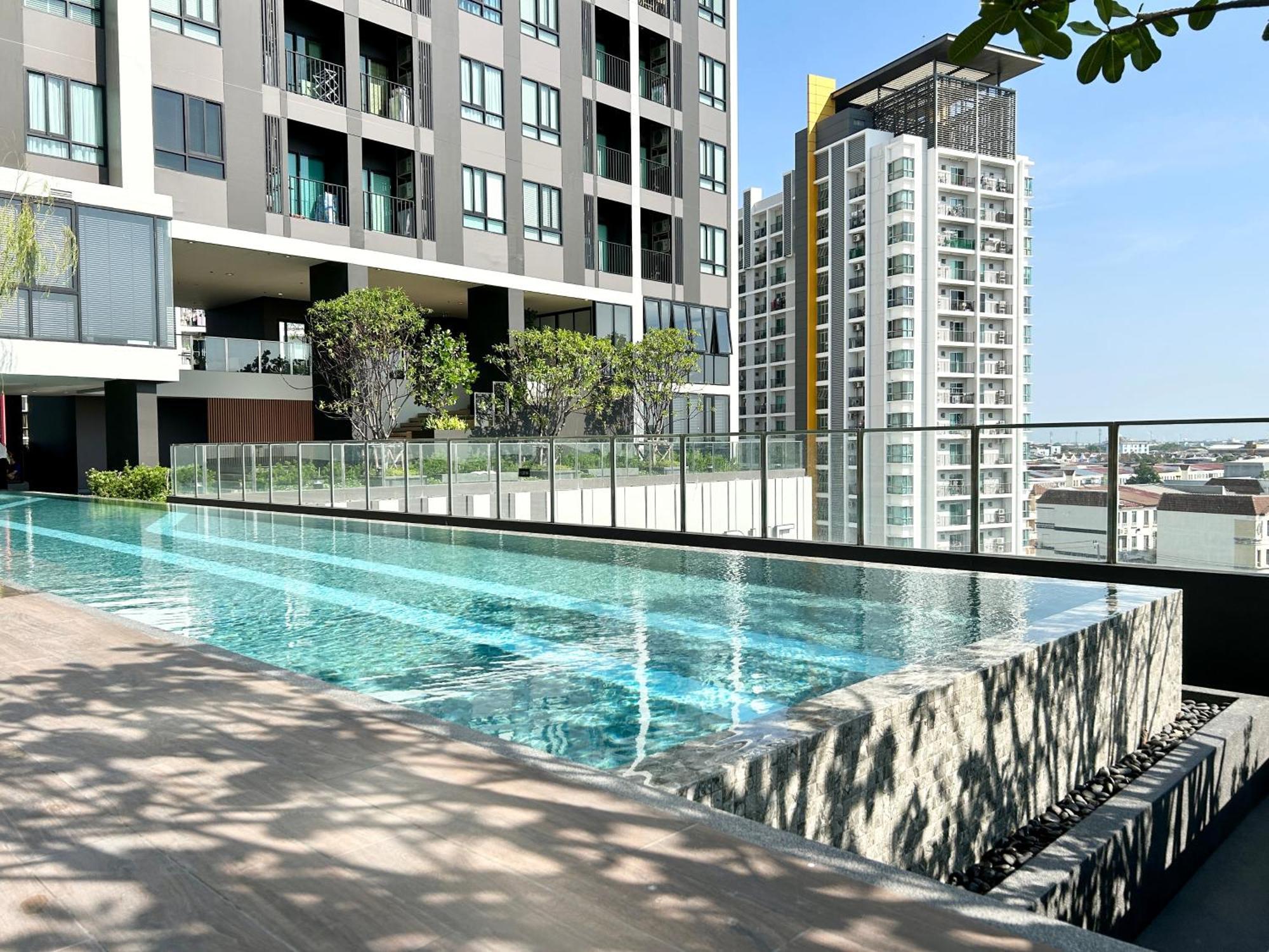Appartamento Nue Noble Srinakarin Bangkok