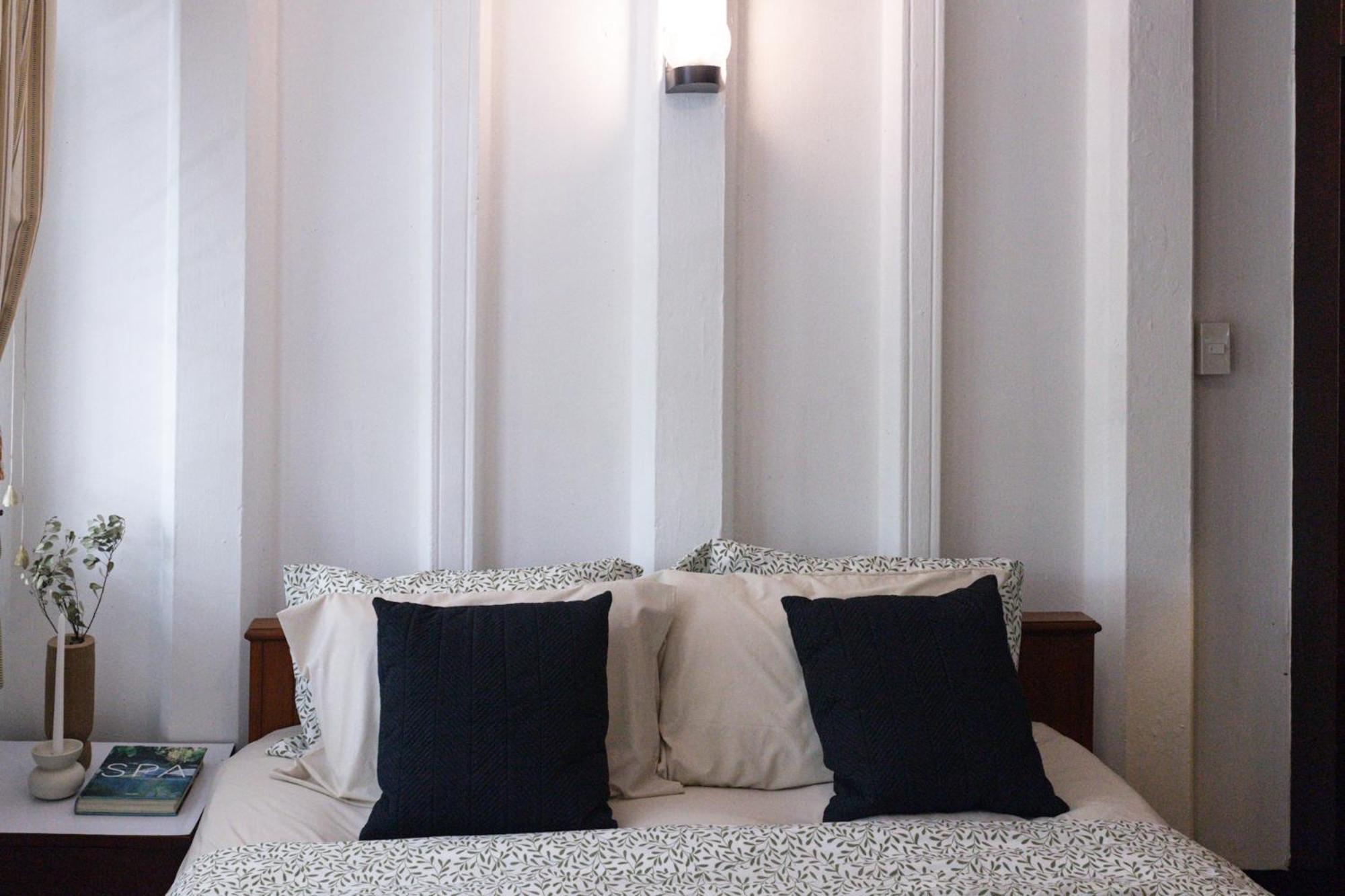 Spacious Low-rise In Appartement *