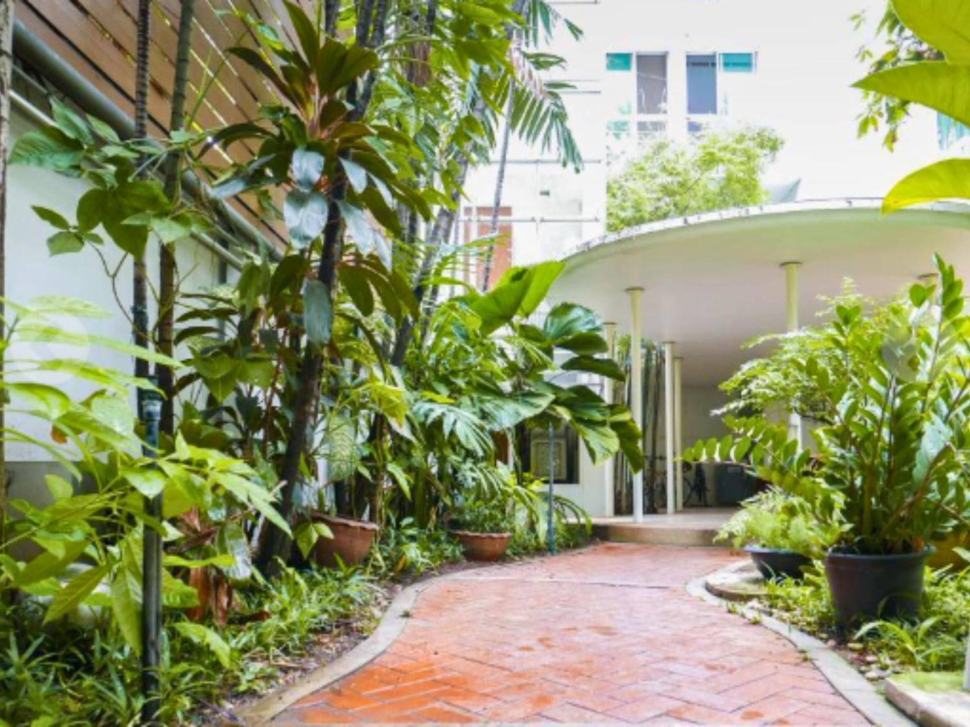 P.k. Garden Aparthotel