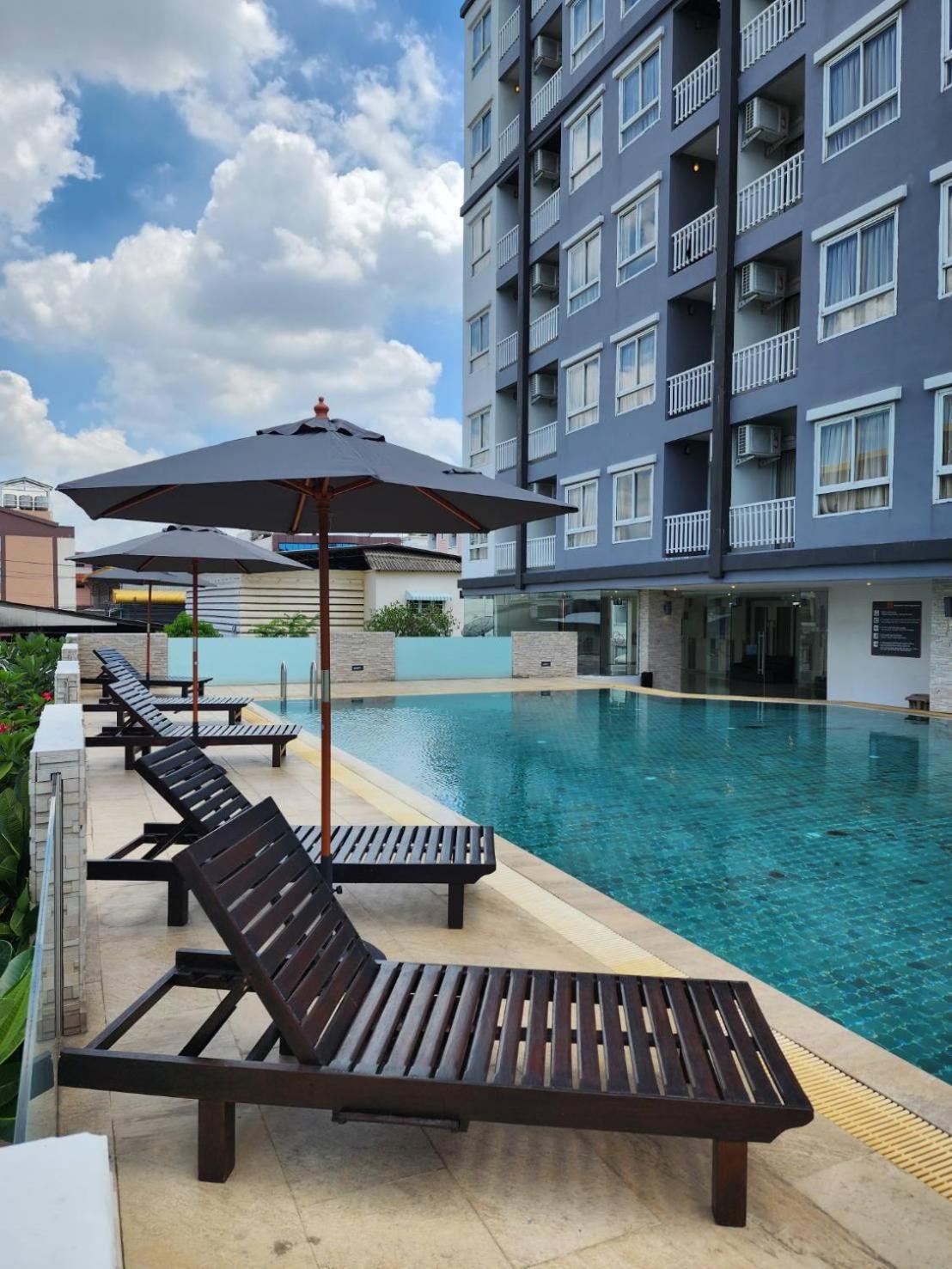 Hotell Leenova 5*