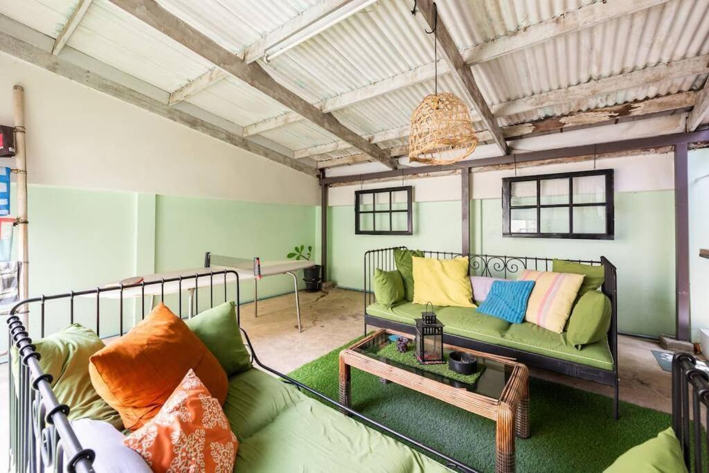 Gasthof Onnut Pool Homestay *