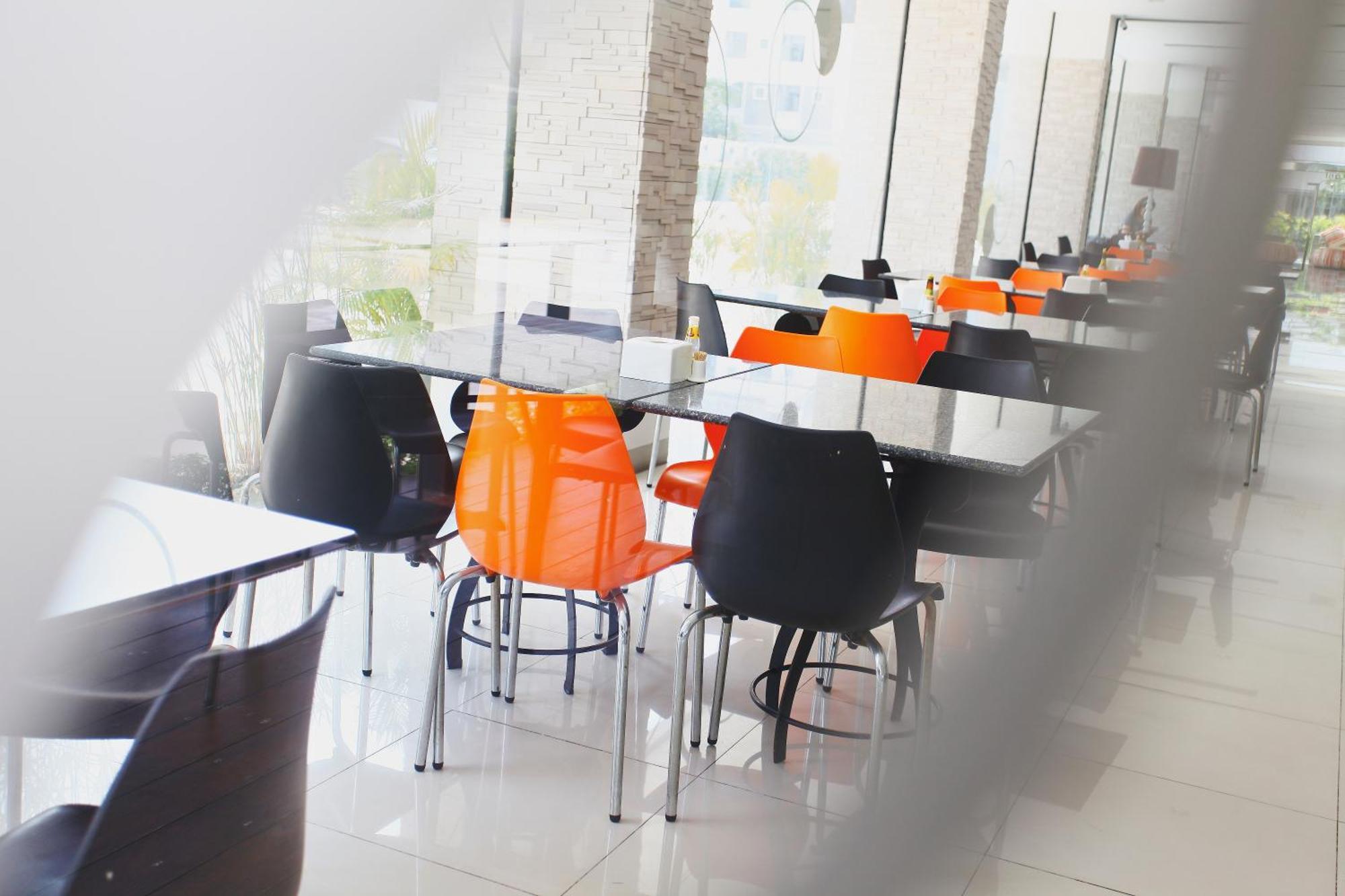 Hotell Leenova Bangkok