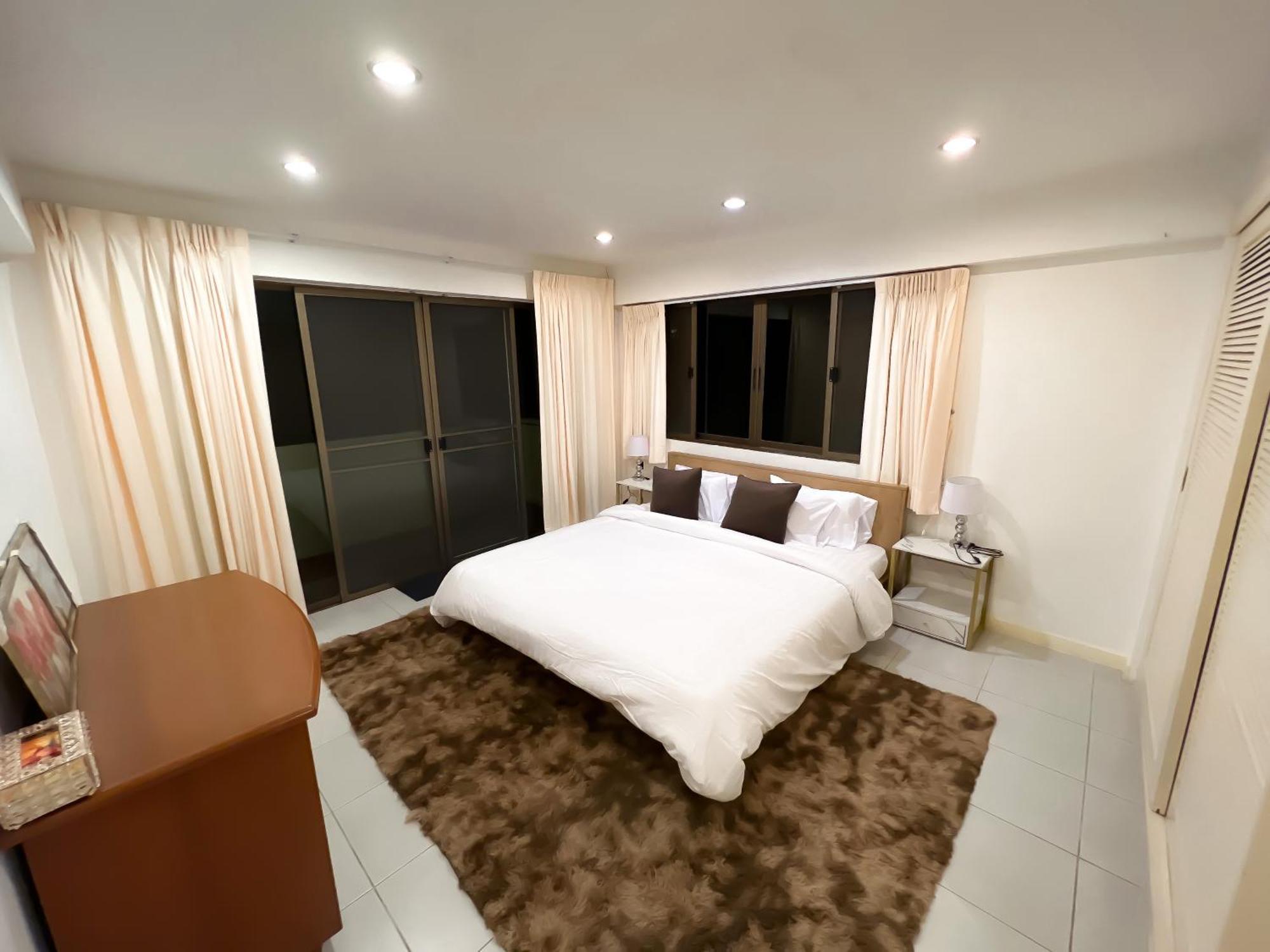 Sukhumvit 31 Sweet 7 Beds - Up To 12 Guests Feriehus Bangkok