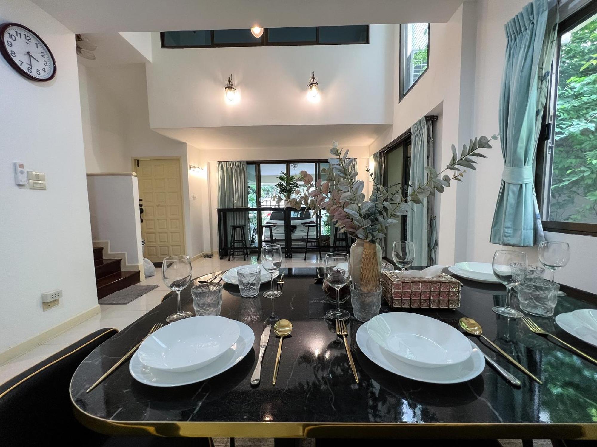 Feriehus Sukhumvit 31 Sweet 7 Beds - Up To 12 Guests