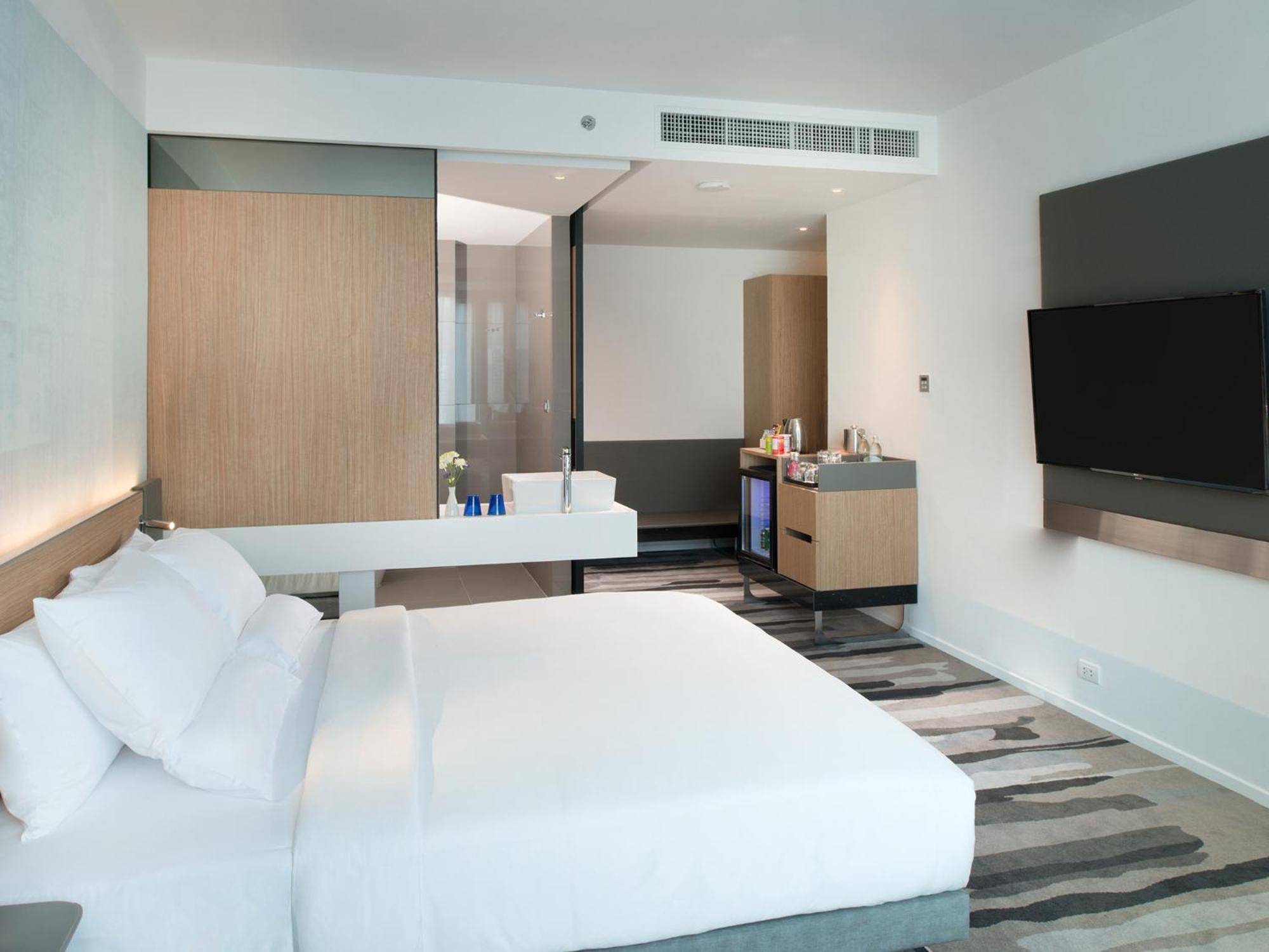 Novotel Sukhumvit 4 4*