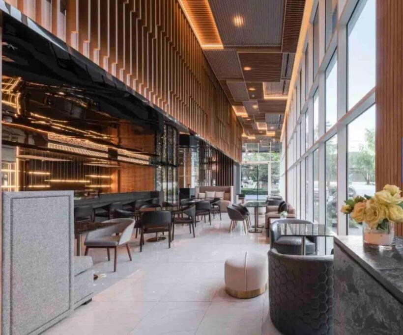 2 Bedrooms, 300 Metres Bts Ekkamai,sukhumvit Appartement *