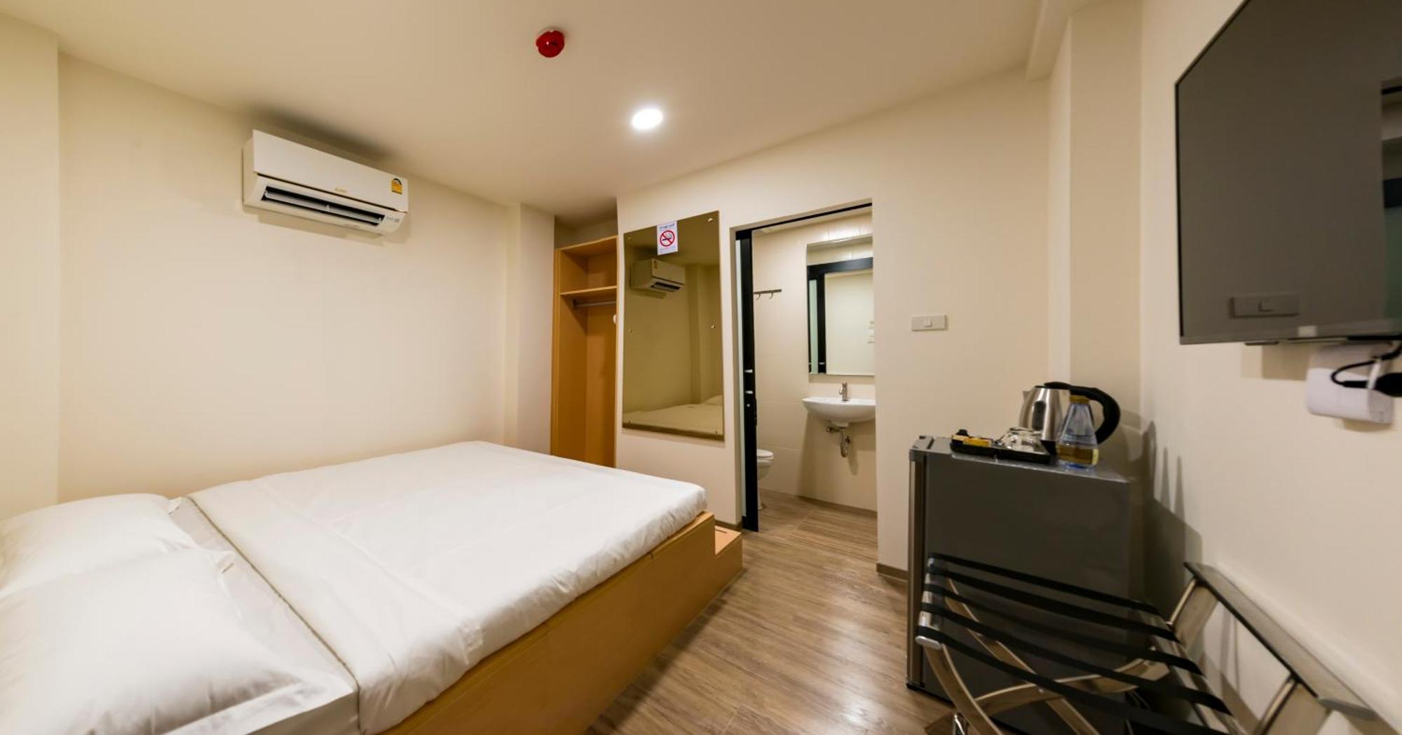 Hotel P18 3*