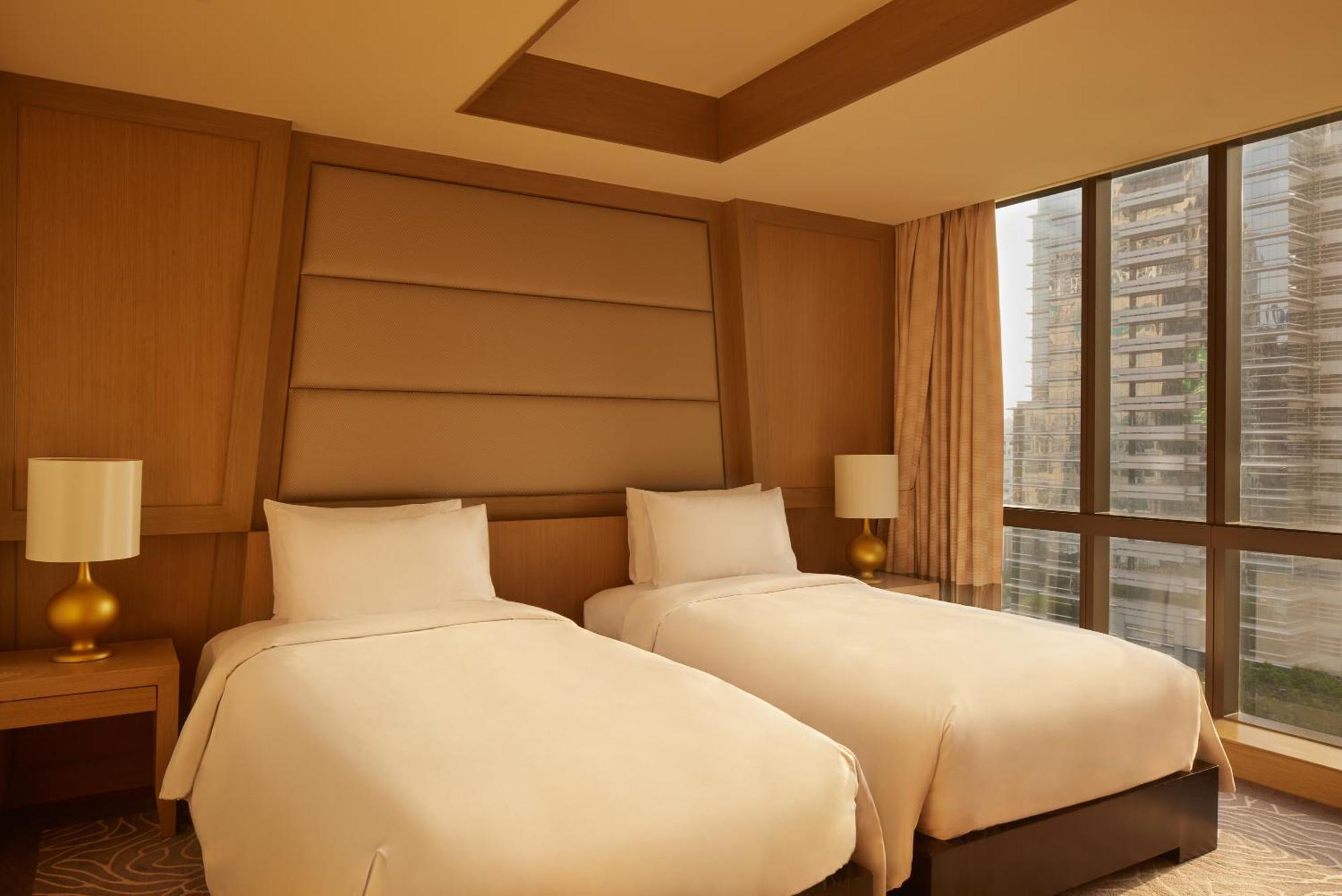 Banyan Tree 5*