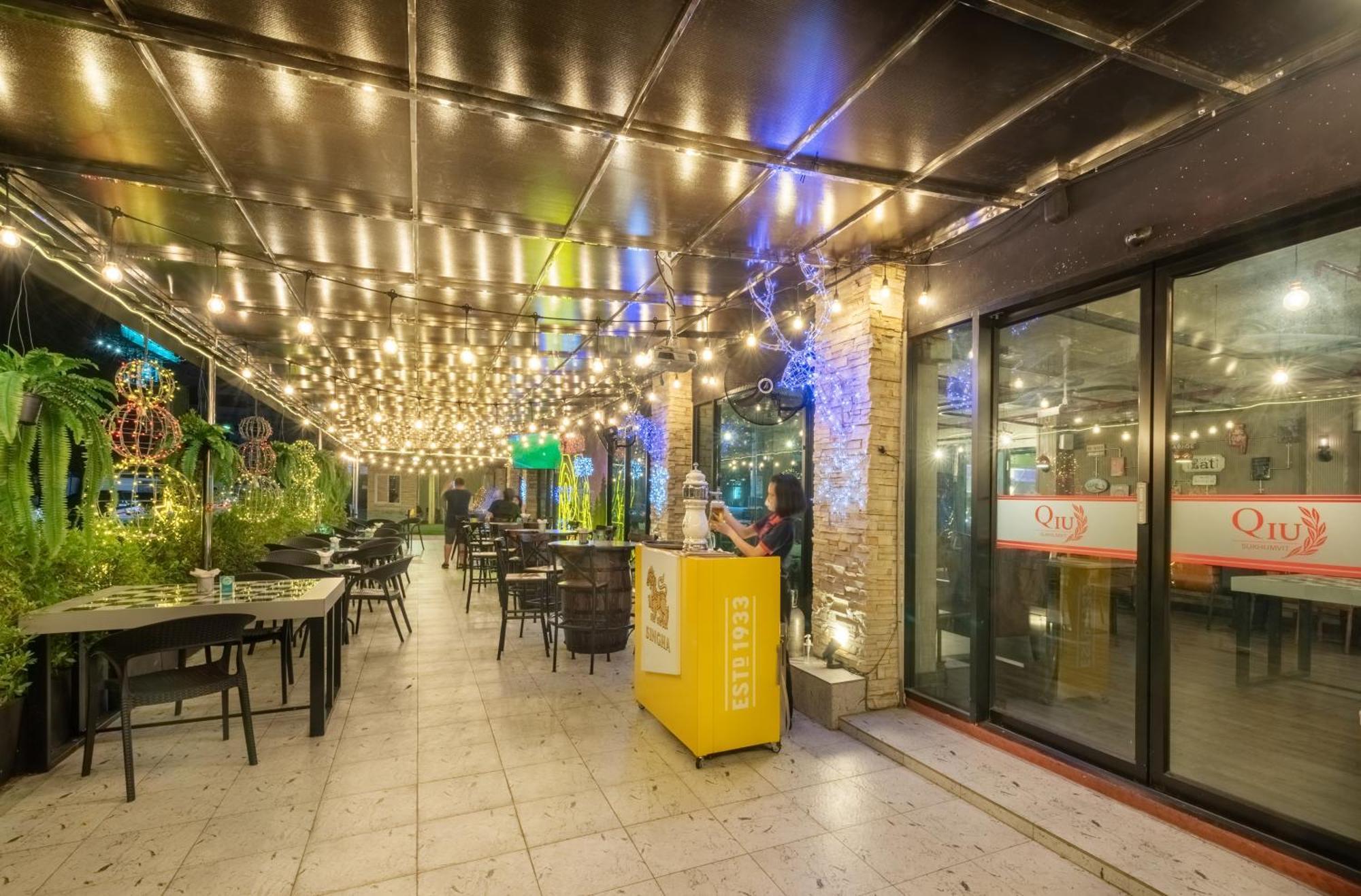 Qiu Sukhumvit Sha Hotell