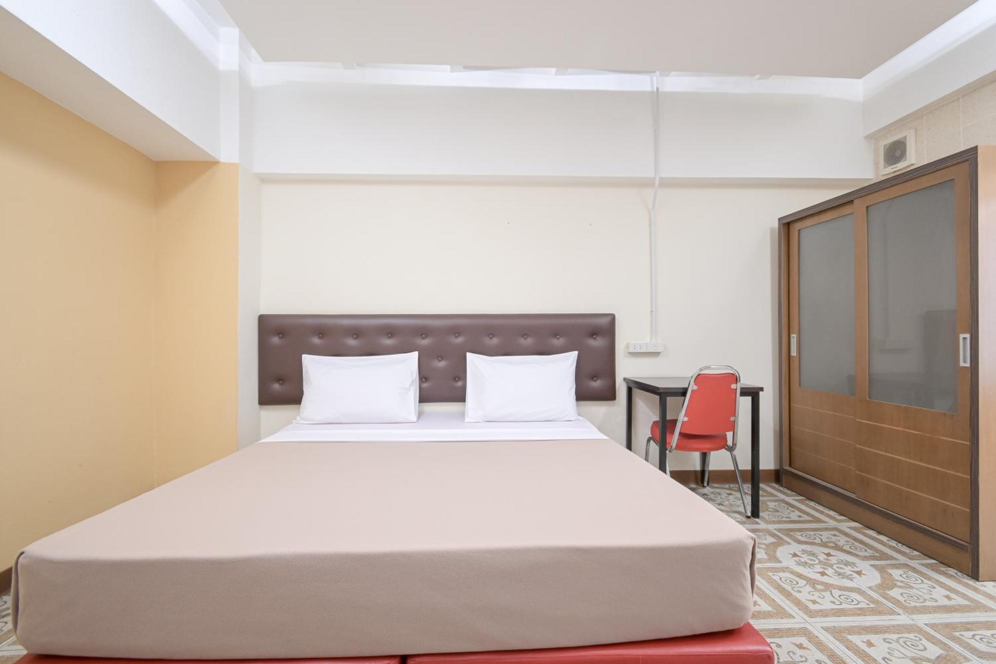Ac Habitat Aparthotel Bangkok